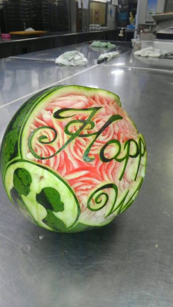 carving_watermelon2