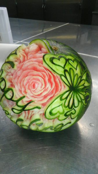carving_watermelon3